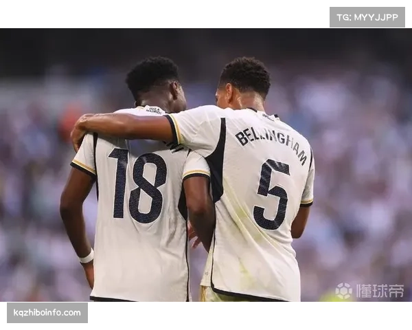 皇马球员楚阿梅尼中路推射破门,迅速扳平比分 皇马球员楚阿梅尼中路推射破门,迅速扳平比分